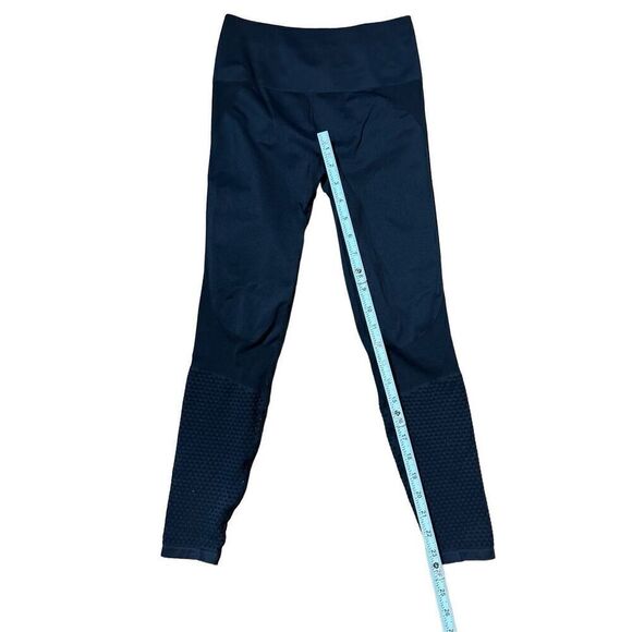 Fabletics Seamless High-Waisted Mesh Black Leggings XS Workout Yoga - Picture 5 of 8